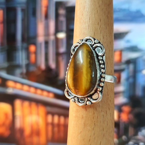 Tiger's Eye Sterling Silver Plated Ring Size 9 - Picture 3 of 10